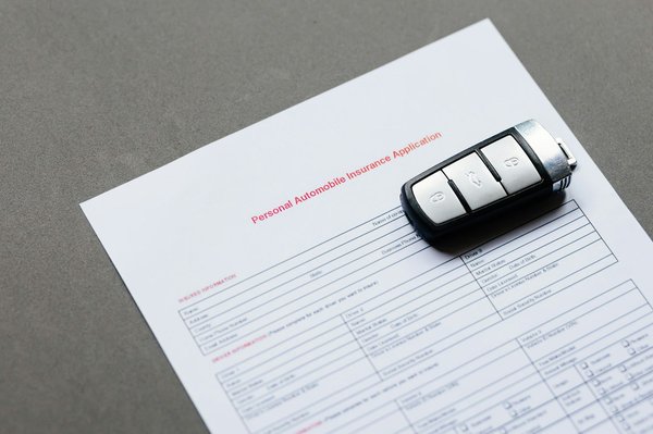 Comparateur assurance auto en ligne : gagnez du temps et de l'argent